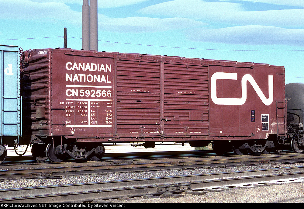 Canadian National 40 ft DD box CN #592566